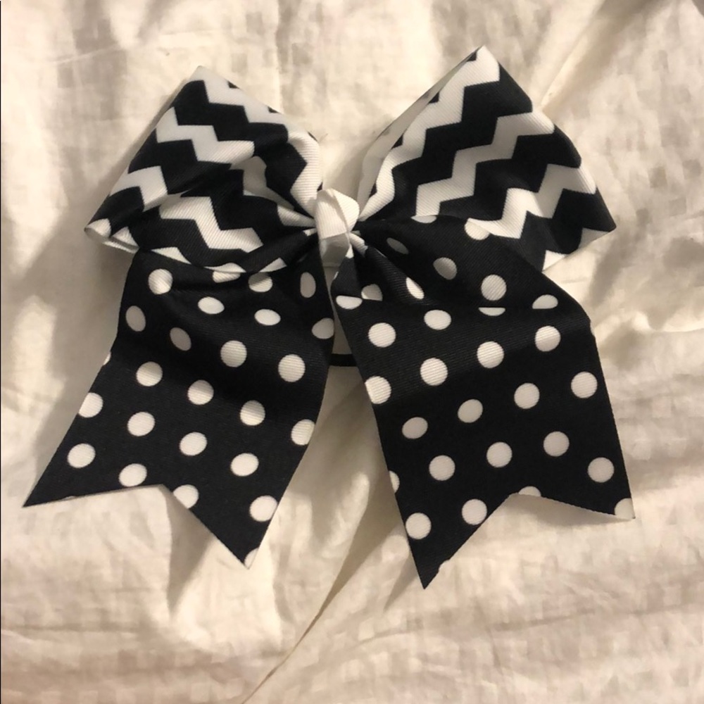 Funky black and white cheerleading bow